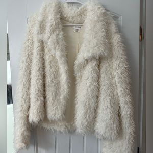 Oversized cozy/fuzzy/eyelash Coat
